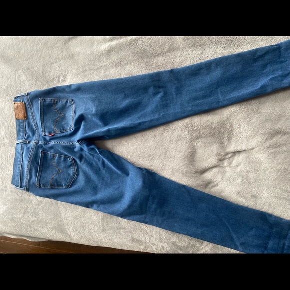 Levi’s Shaping Skinny - Picture 4 of 4